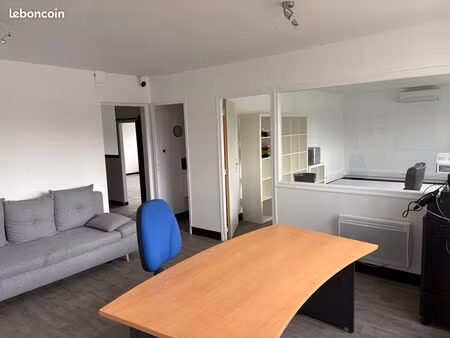 local commercial 200 m² - 1 800 ht/mois - 84 300 taillades