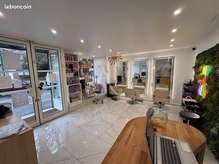 local commercial 75 m² vaires sur marne