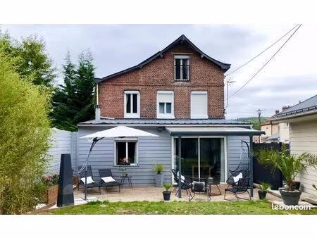 maison de ville à louer