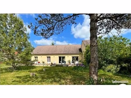 maison 3 chambres + garage + grand jardin