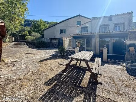 maison 3 pièces 75 m²