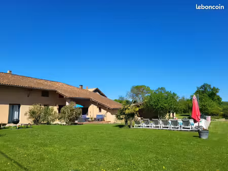 propriété 8 pièces 263 m²