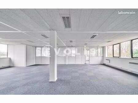 bureaux 734 m²