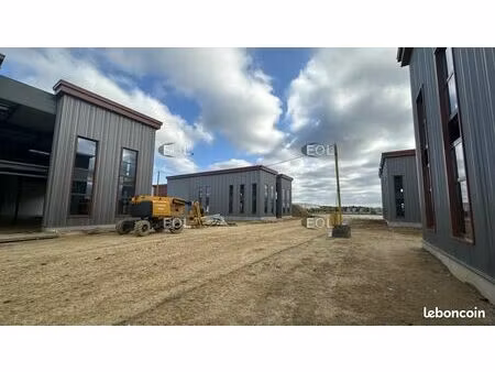 local bureaux 954 m²