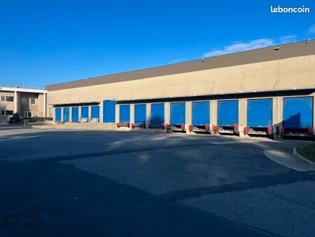 entrepot - logistique 5023 m² saint-thibault-des-vignes