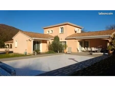 ? villa d'exception aux portes de foix