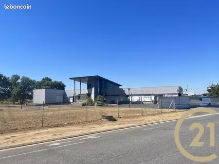 bureaux 2150 m² terssac