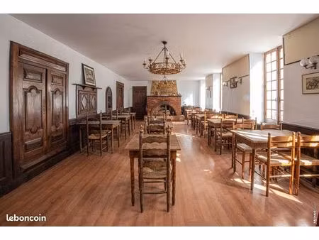 restaurant + hôtel (sans fond de commerce)