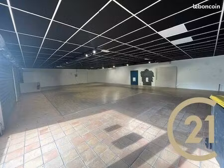 local commercial 500 m² albi