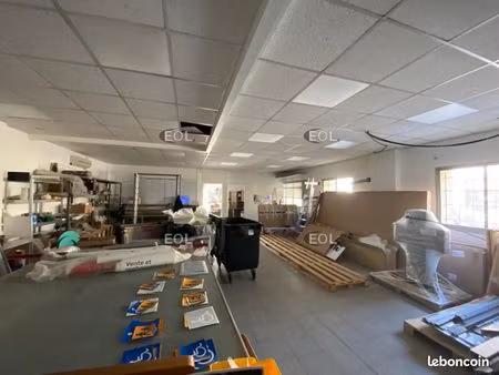 local d'activité 145 m²