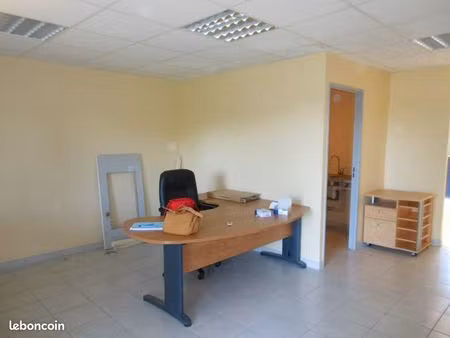 bureaux  local commercial 100 m² montrevel en bresse