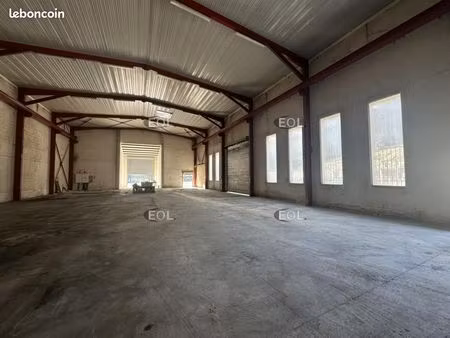 local d'activité 430 m²