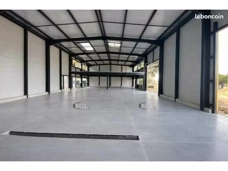 local d'activité 360 m²