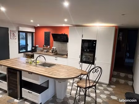 corps de ferme avec prestations modernes