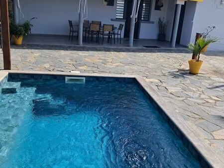 riviere salee (petit bourg) villa f4 meublee avec piscine vue degagee