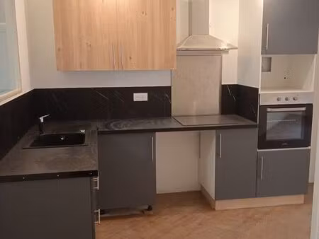 appartement t3 rénové – centre albi – parking privé