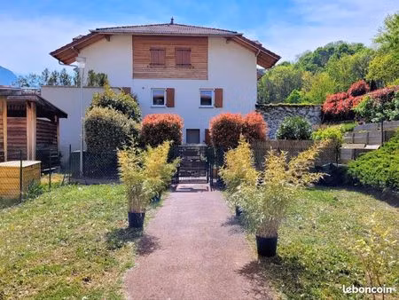 t2 avec jardin privatif