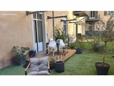 rodez centre-ville : loue appartement t4 87 m²