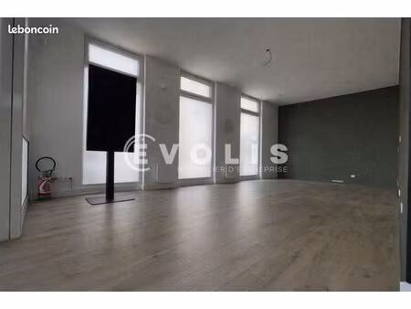 local commercial 45 m²