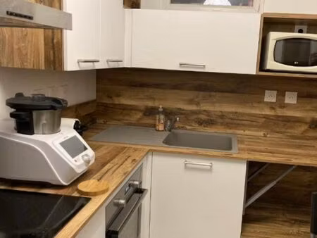 maison rénovée avec extérieur - 2 chambres - proche commodités