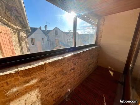 location maison de village