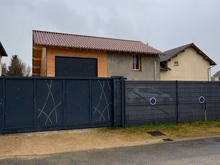 local professionnel 177m2