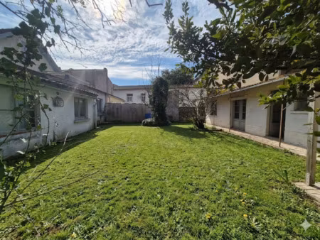 maison à vendre saint jean d'angely 5 pièce(s) 71m2 58 000€