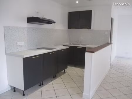 montmoreau appt t1 centre 16190