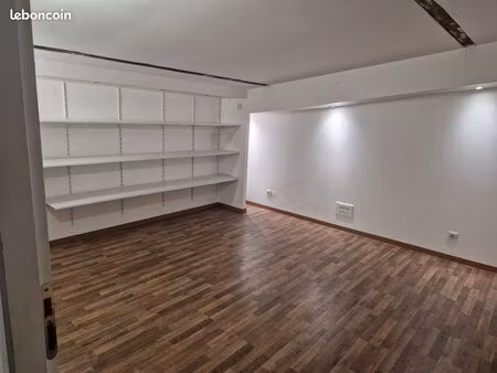 local/bureau 18m2 chauffage clim