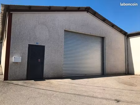 entrepôt artisanal 200m2