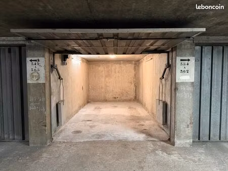 cherche locataire pour garage