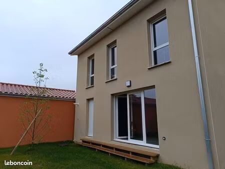 beynost - maison récente 89m² avec jardin - à louer