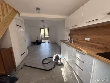 maison de ville à louer