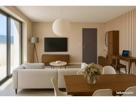 maison 50 m² orange