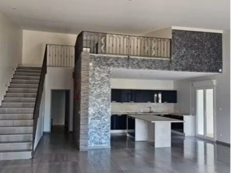 maison à louer 180m2