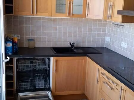 t3 lumineux 64 m² – 2 chambres – dernier étage avec balcon – proche gare