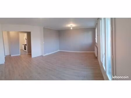 4 pièces . 63m² . bourg les valence