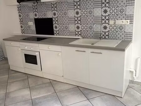 location appartement t2 30m2 refait à neuf