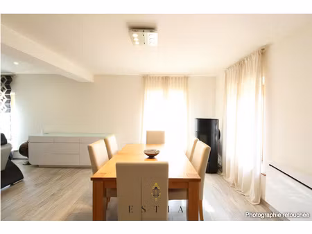 spacieux duplex avec sa terrasse suspendue