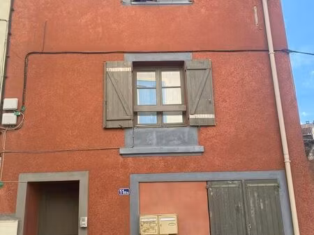 immeuble à vendre – 180 000