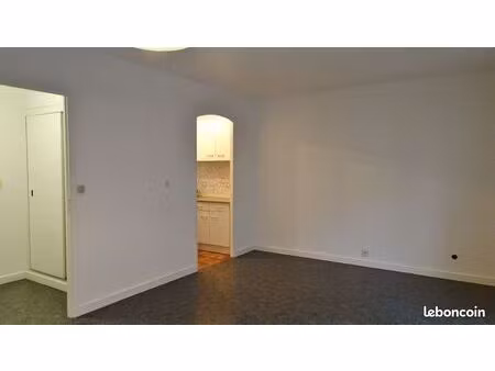 grand t2 + garage troyes centre