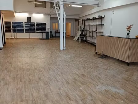 local d'activité 227m² à gentilly