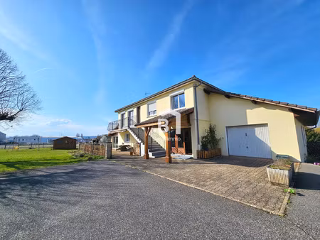 maison individuelle 208 m2 4 chambres véranda lumineuse