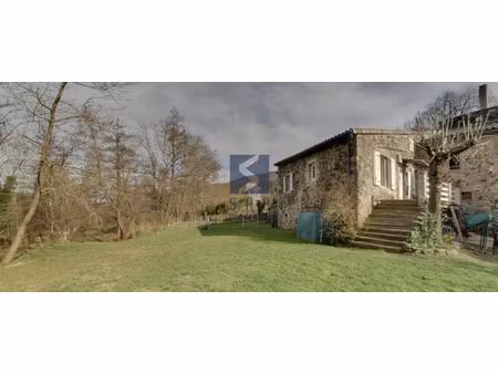 ardeche : maison de pays de 133 m2  cinq chambres dans un en