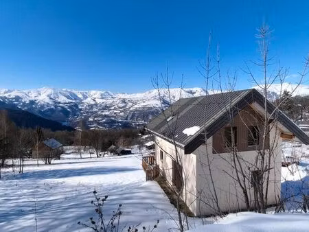 location a l'annee maison meublee