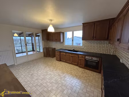 à louer duplex f4 avec jardin et garage privatif  à puy-g