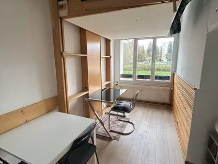 studette rénovée et entièrement meublée