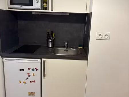 logement étudiant avec sa place de parking