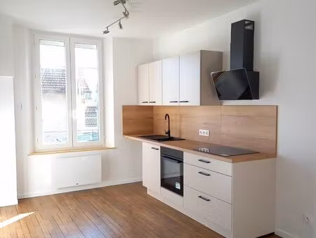 lumineux f3 refait à neuf