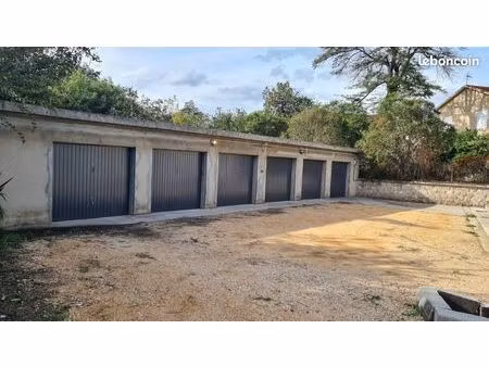 à louer garage 27m2 - sécurisé accès 6h-23h
